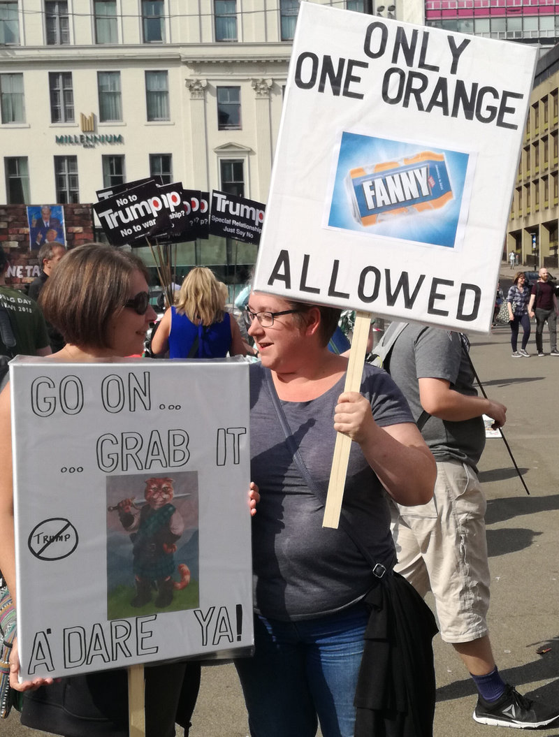 Illustration for article titled Scottish anti-Trump photo dump (long and comprehensive!)